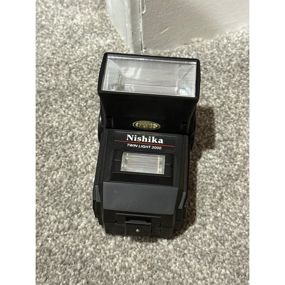 Nishika Twin Light 3000 Flash for N8000 3D Camera Tilt Head Dual Flash Black